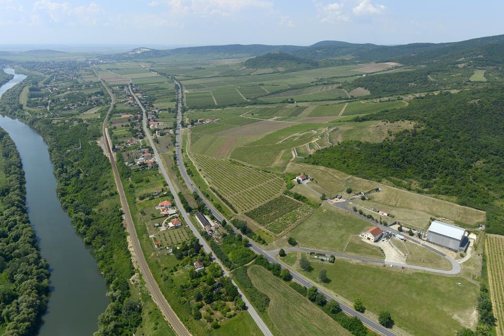 Nyakiglab Villa Szegi Exterior foto
