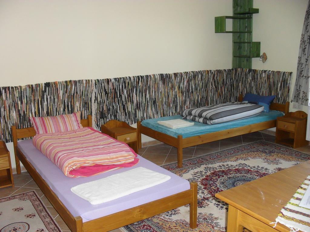 Nyakiglab Villa Szegi Exterior foto